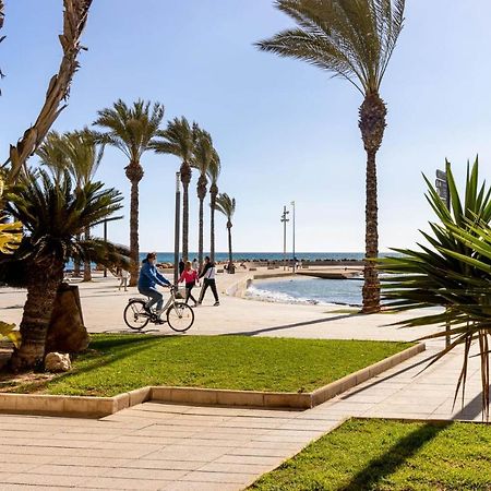 Cozy Appartment Torrevieja At Irina Екстериор снимка