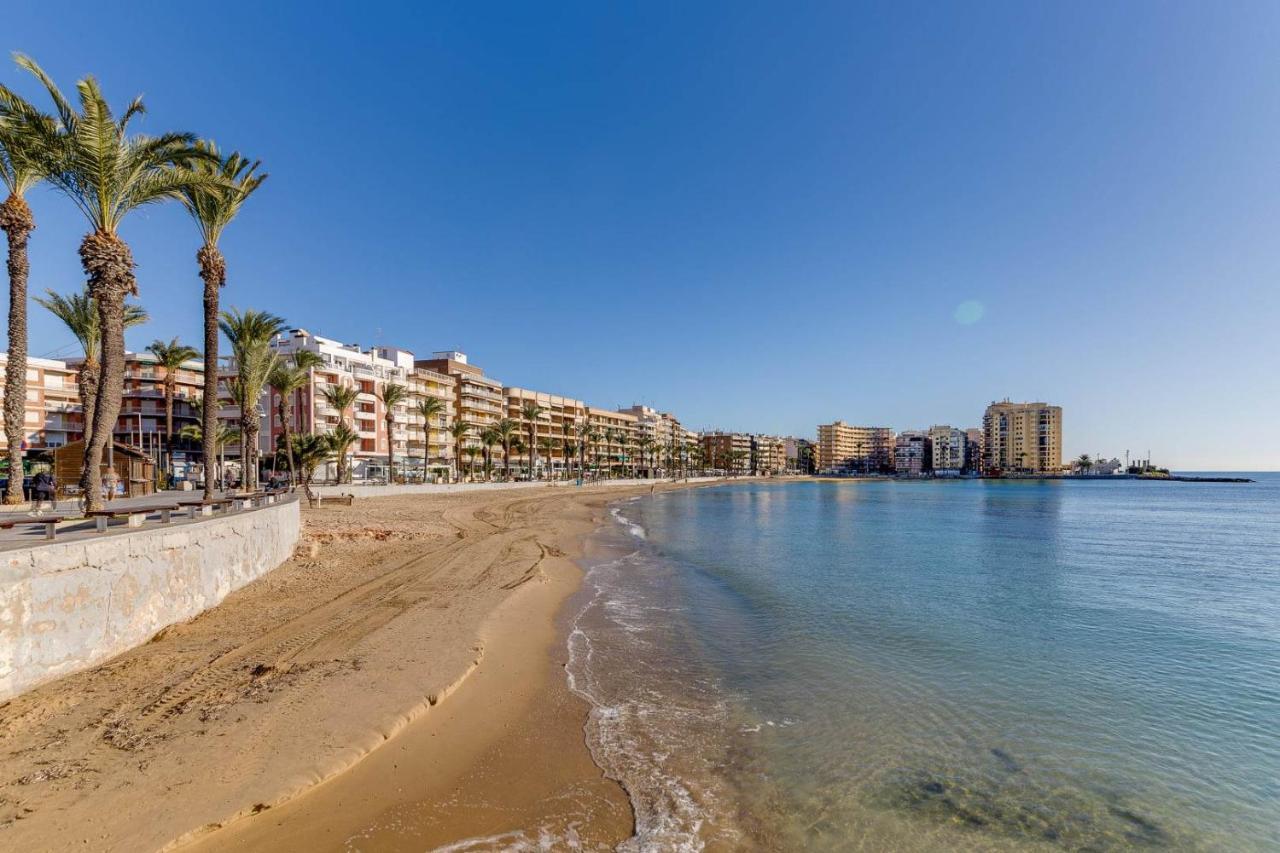 Cozy Appartment Torrevieja At Irina Екстериор снимка