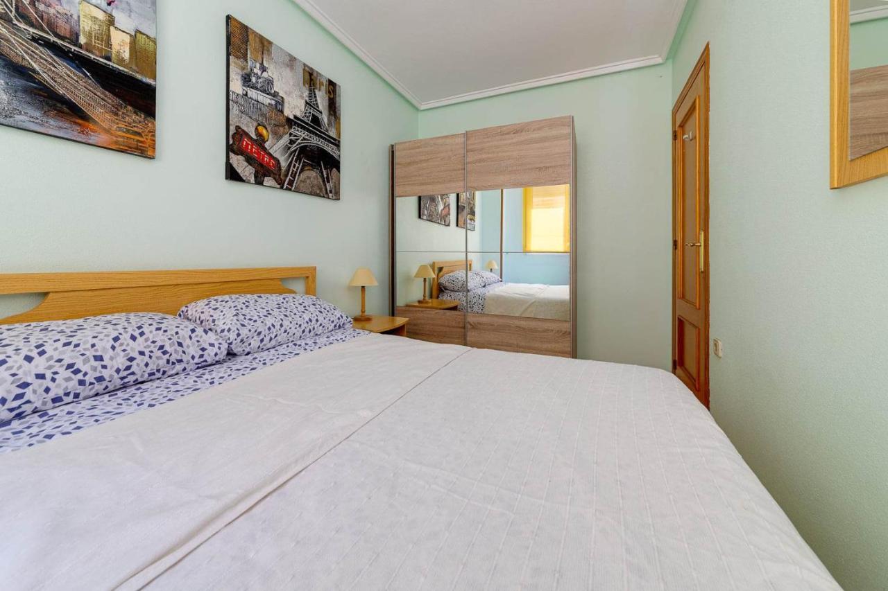 Cozy Appartment Torrevieja At Irina Екстериор снимка